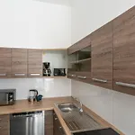 T&k - 2 - Ground Floor Apartment Dusseldorf